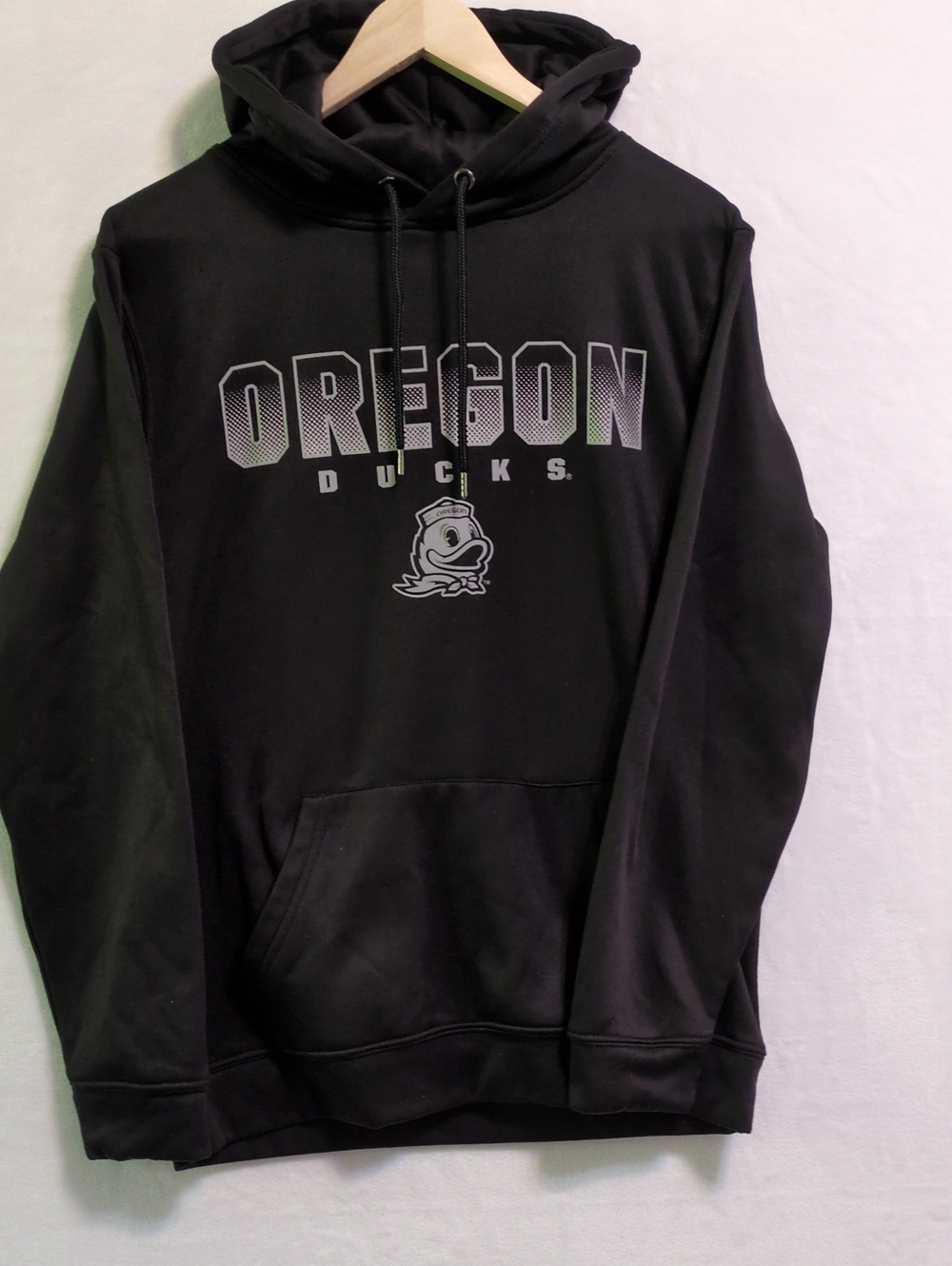 ​Colosseum Oregon Ducks Graphic Hoodie Pullover Black Size Medium